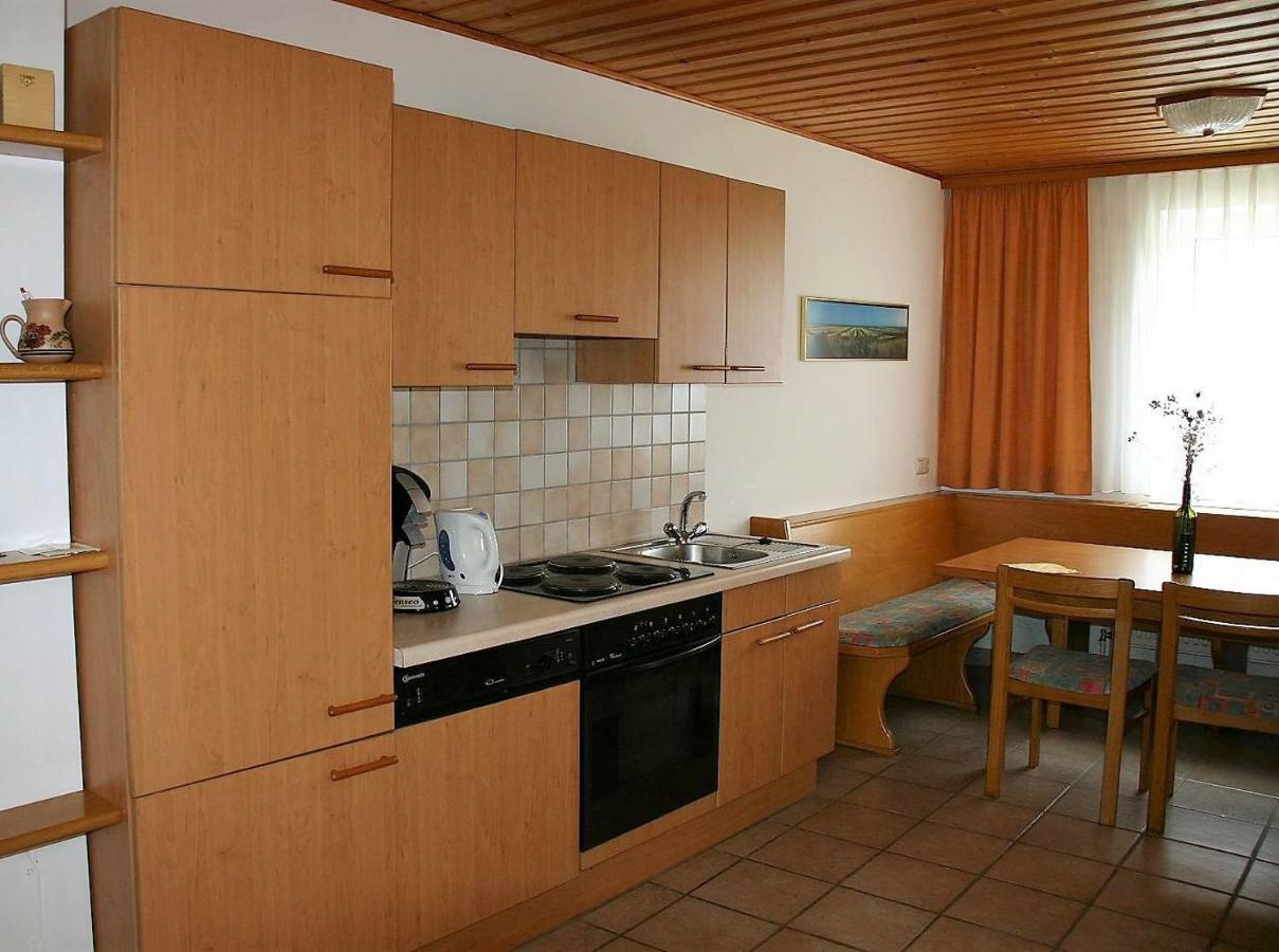 Gaestehaus Fischbach Jois Buitenkant foto