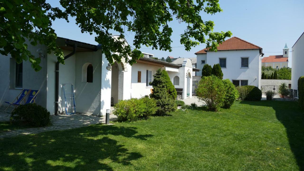 Gaestehaus Fischbach Jois Buitenkant foto
